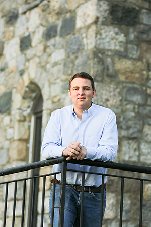 Joey Helps-5415